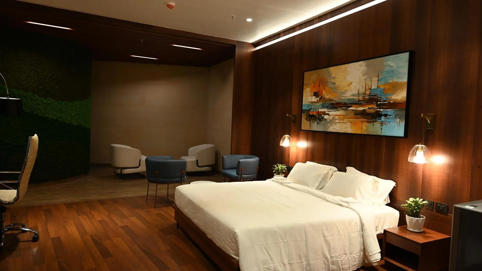 0484 Aero Lounge-Terminal 2 Cochin Airport Hotel Nedumbassery